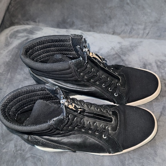 L.A.M.B wedge sneakers - Picture 2 of 5